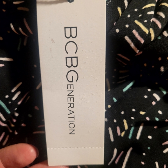 BCBG Midi dress with pockets NWT - Picture 2 of 6